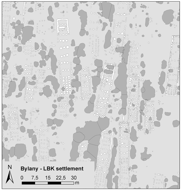 The palimpsest of the preserved floor plans in Bylany provides evidence of the long-term use of this settlement area during the Neolithic.